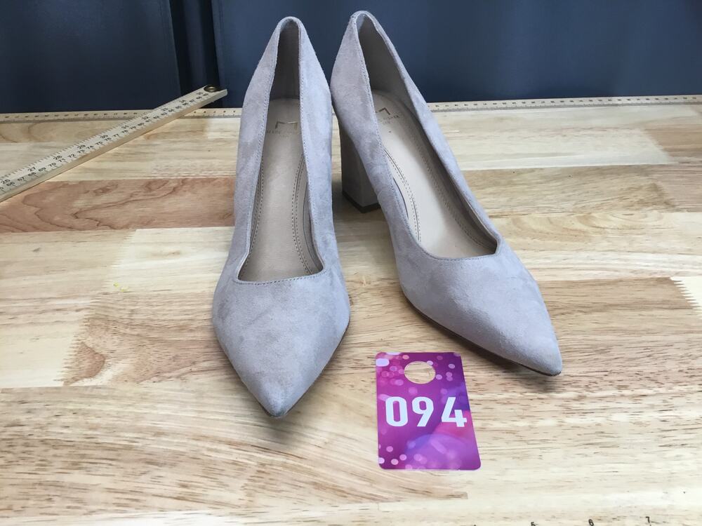 Marc Fisher LTD Abilene Heels Women's 8 Grey Suede Slip-On Pointed Toe Pump